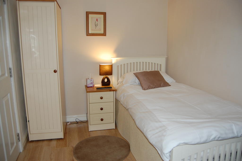 Saxilby Canal View Bed And Breakfast חדר תמונה